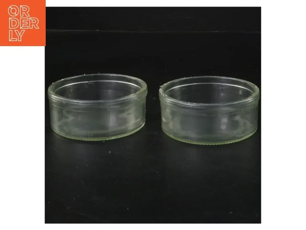 Billede 1 - To glasfade (str. Ø 9x3,5 cm)