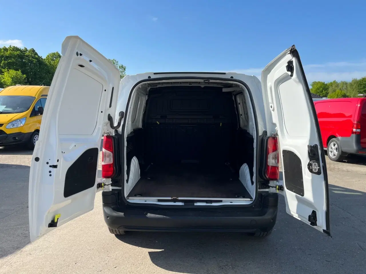 Billede 9 - Opel Combo 1,5 D 102 Enjoy L1V1