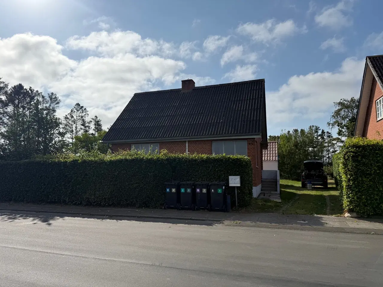 Billede 1 - Udlejet hus sælges