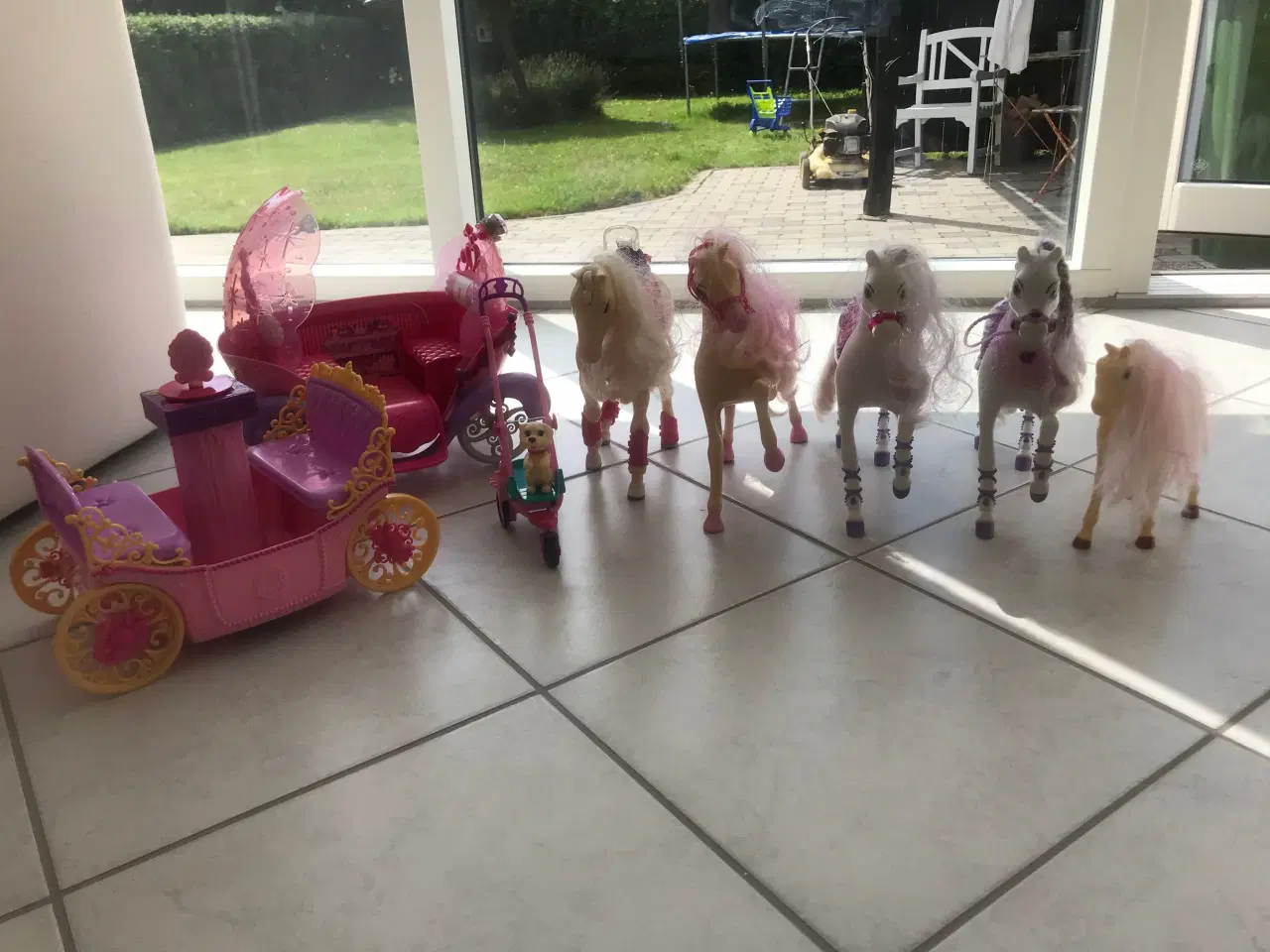 Billede 3 - Barbie stor pakke sælges samlet 
