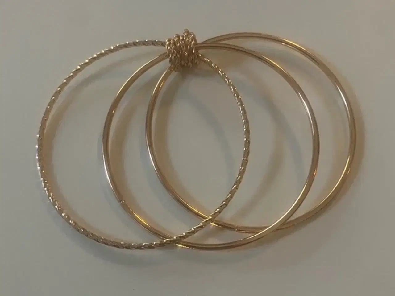 Billede 1 - * Tre smukke sammensatte armringe