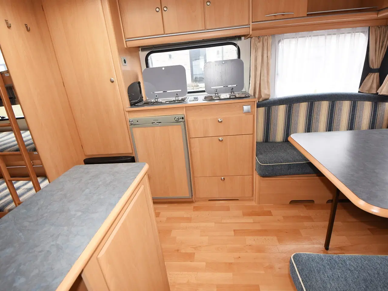 Billede 7 - frisk nysynet køjevogn