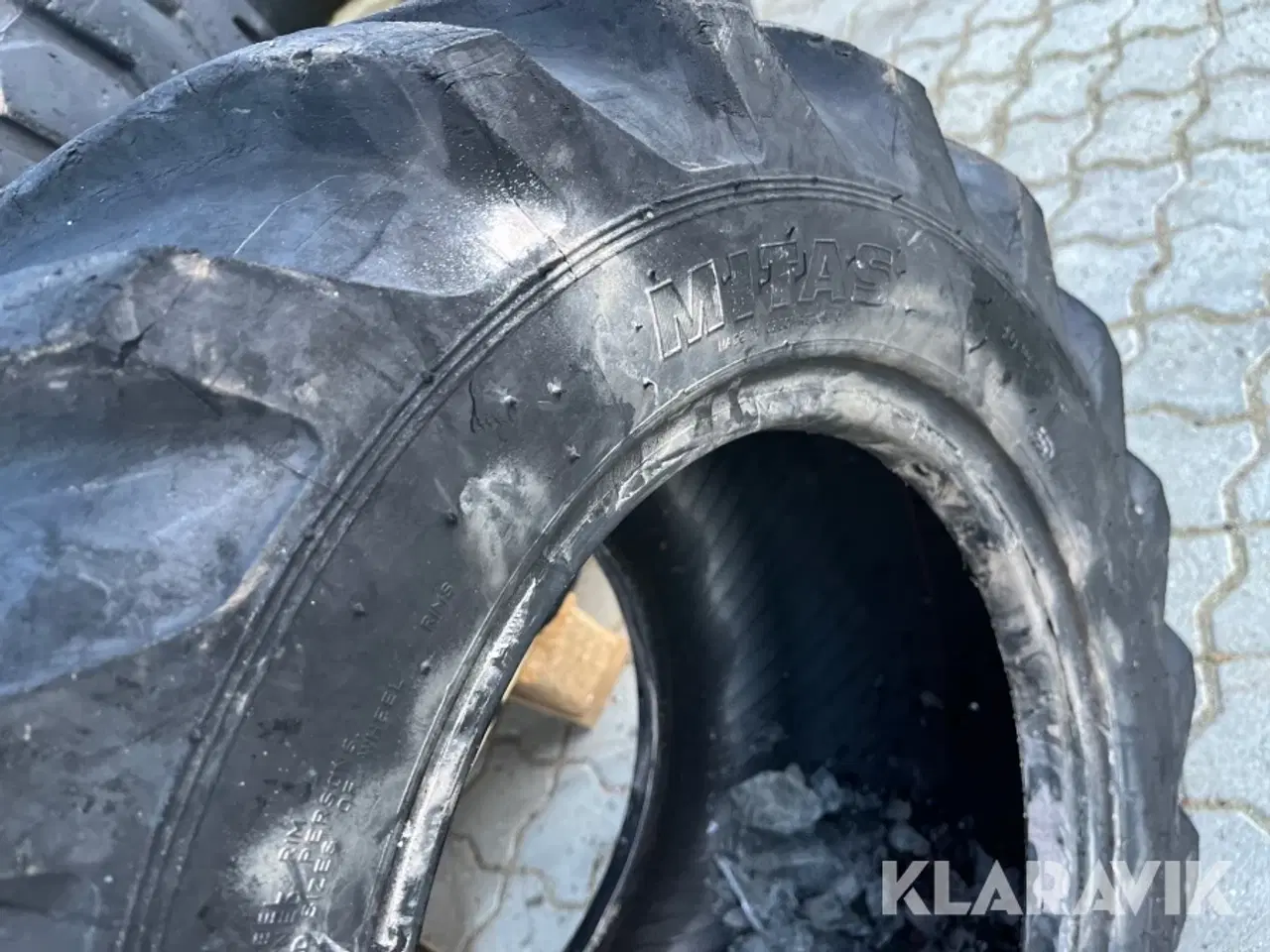 Billede 12 - Dæk til minilæsser Mitas 31x15.5-15