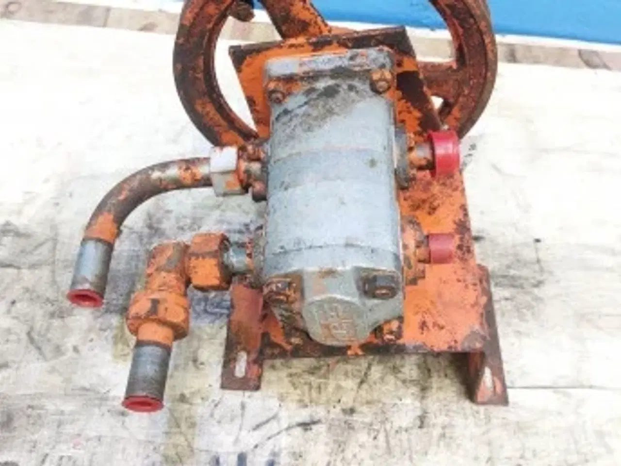 Billede 6 - Dronningborg D1200 Olie pump og remskive 28711177