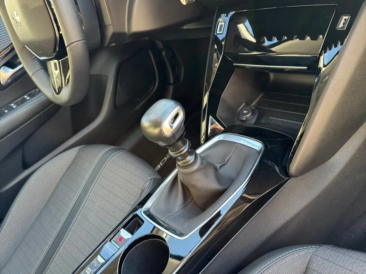 Billede 9 - Peugeot 208 1,2 PureTech 100 Allure
