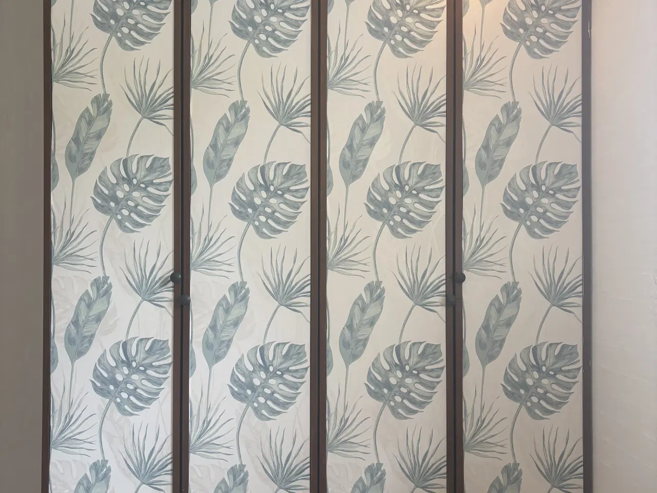 Billede 1 - Stort dobbeltlåget klædeskab