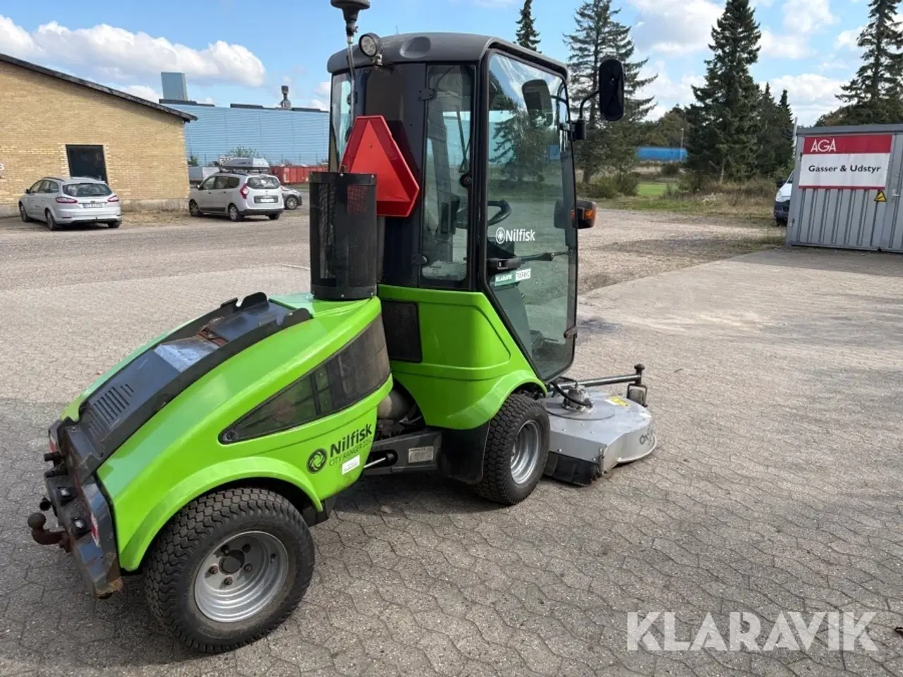 Billede 5 - Redskabsbærer Nilfisk City ranger 2250