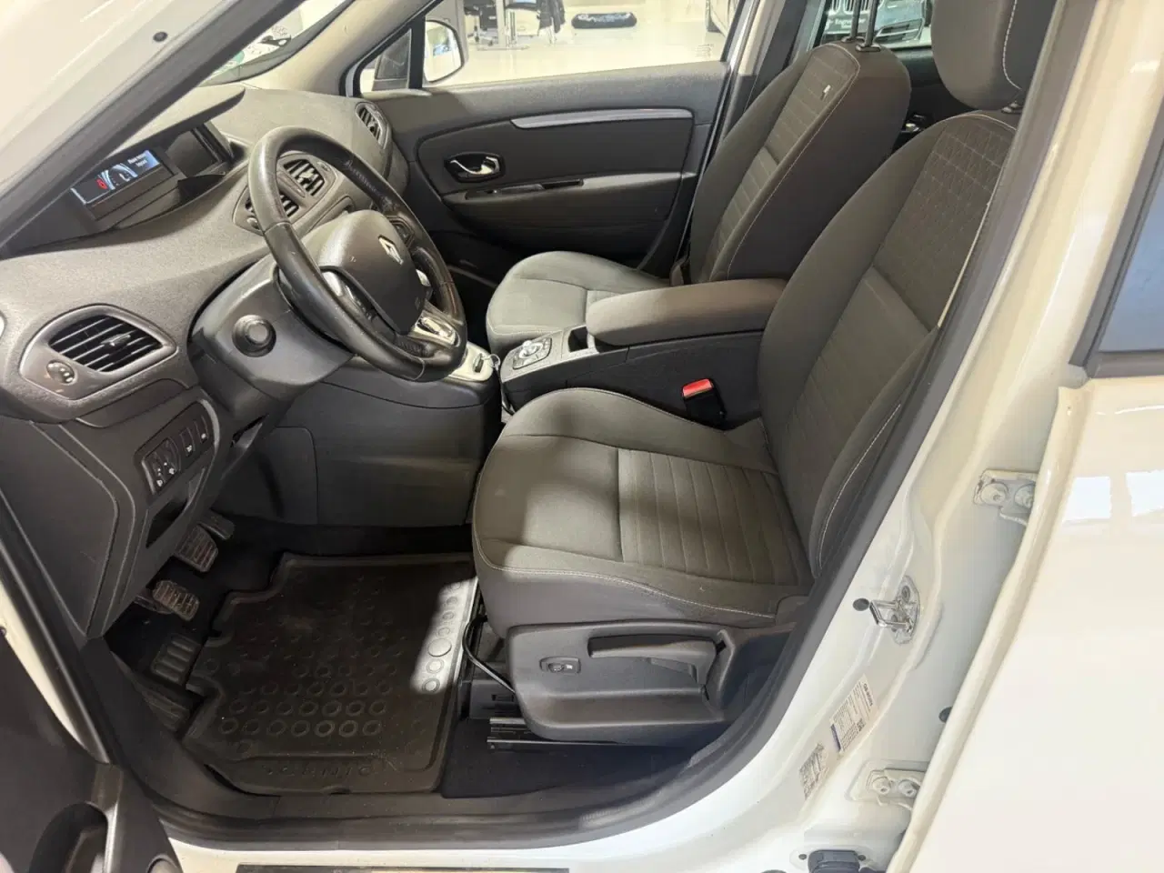 Billede 9 - Renault Grand Scenic III 1,5 dCi 110 Limited 7prs