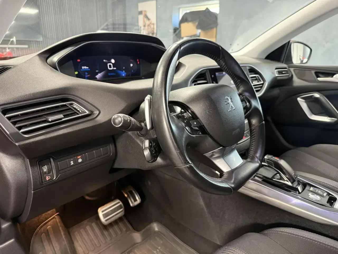 Billede 18 - Peugeot 308 1,5 BlueHDi Allure EAT8 130HK 5d 8g Aut.