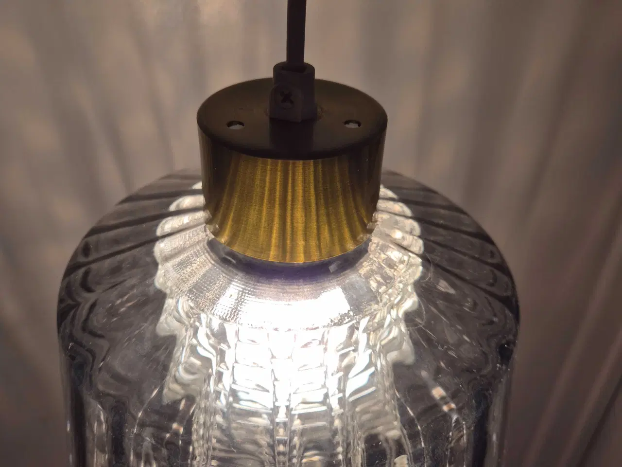 Billede 7 - Smuk svensk retrolampe i røgfarvet glas 