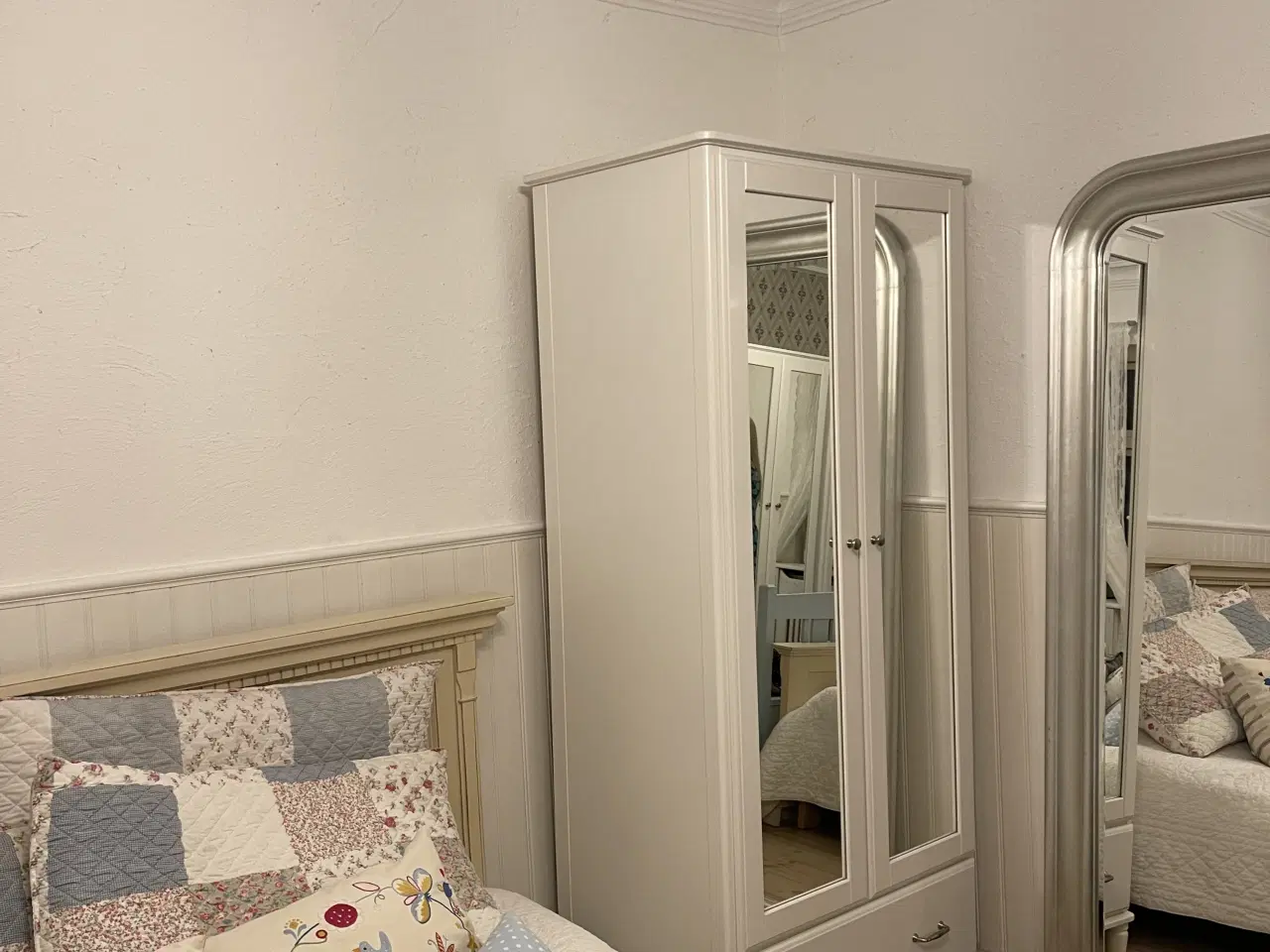 Billede 2 - Ikea garderobeskab Tyssedal