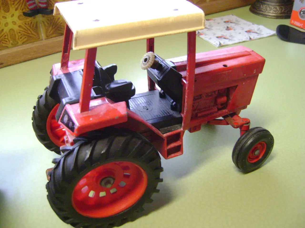 Billede 3 - Modeltraktor IH 966