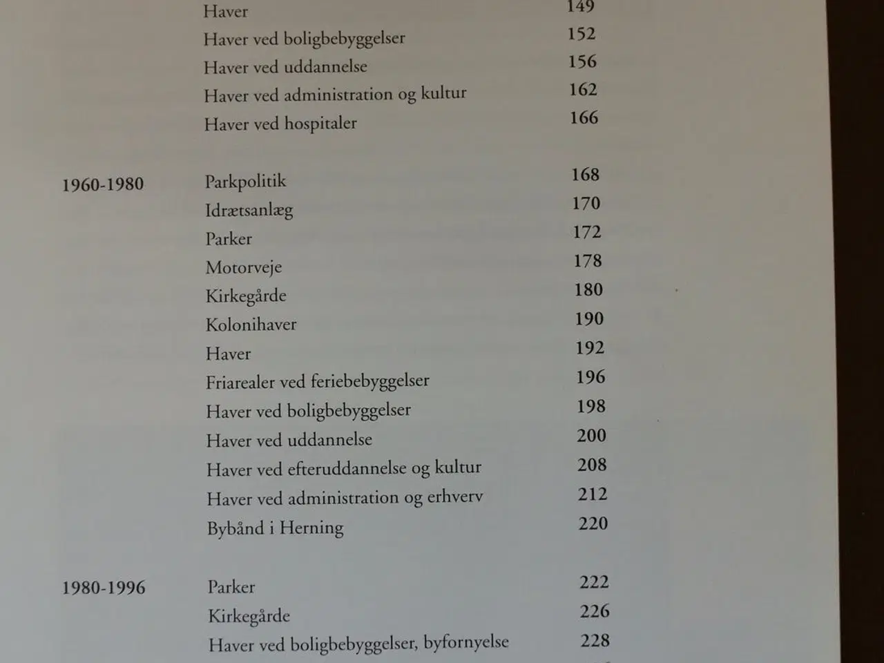 Billede 3 - guide til dansk havekunst år 1000-2000, af annemar