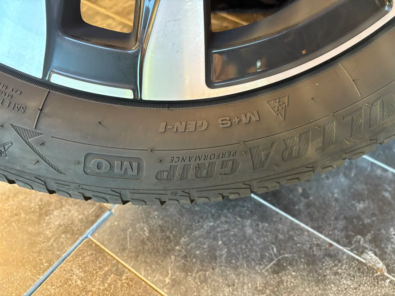 Billede 4 - Mercedes c klasse w206 17” alufælge med vinterdæk