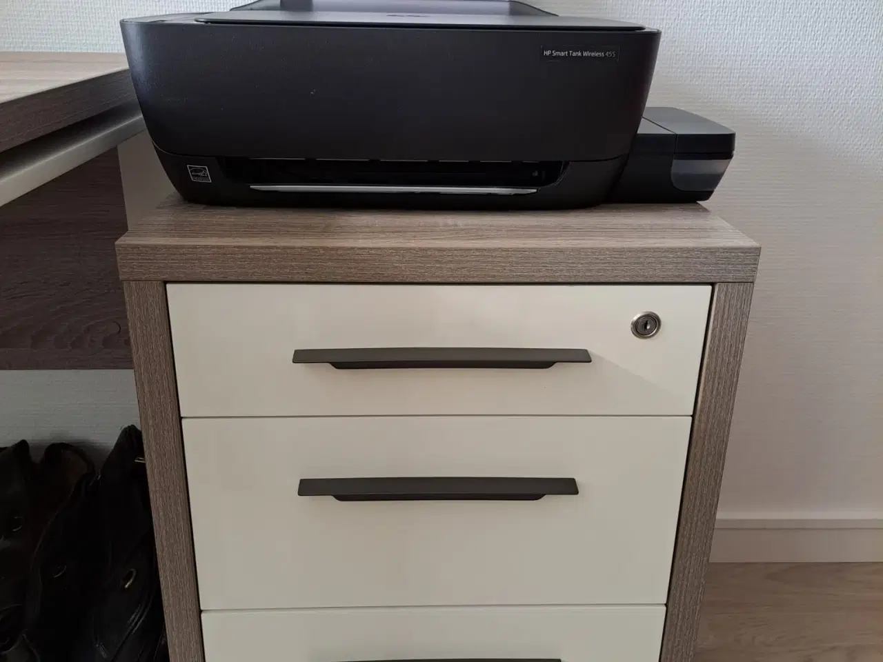 Billede 3 - Skrivebord med skuffeskab