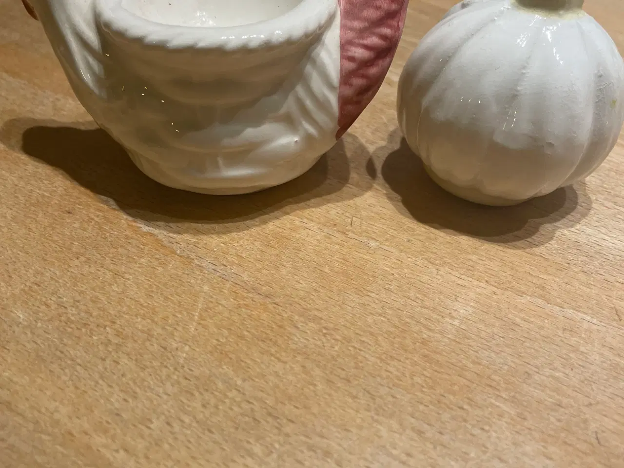 Billede 2 - Æggebæger og saltbøsse 