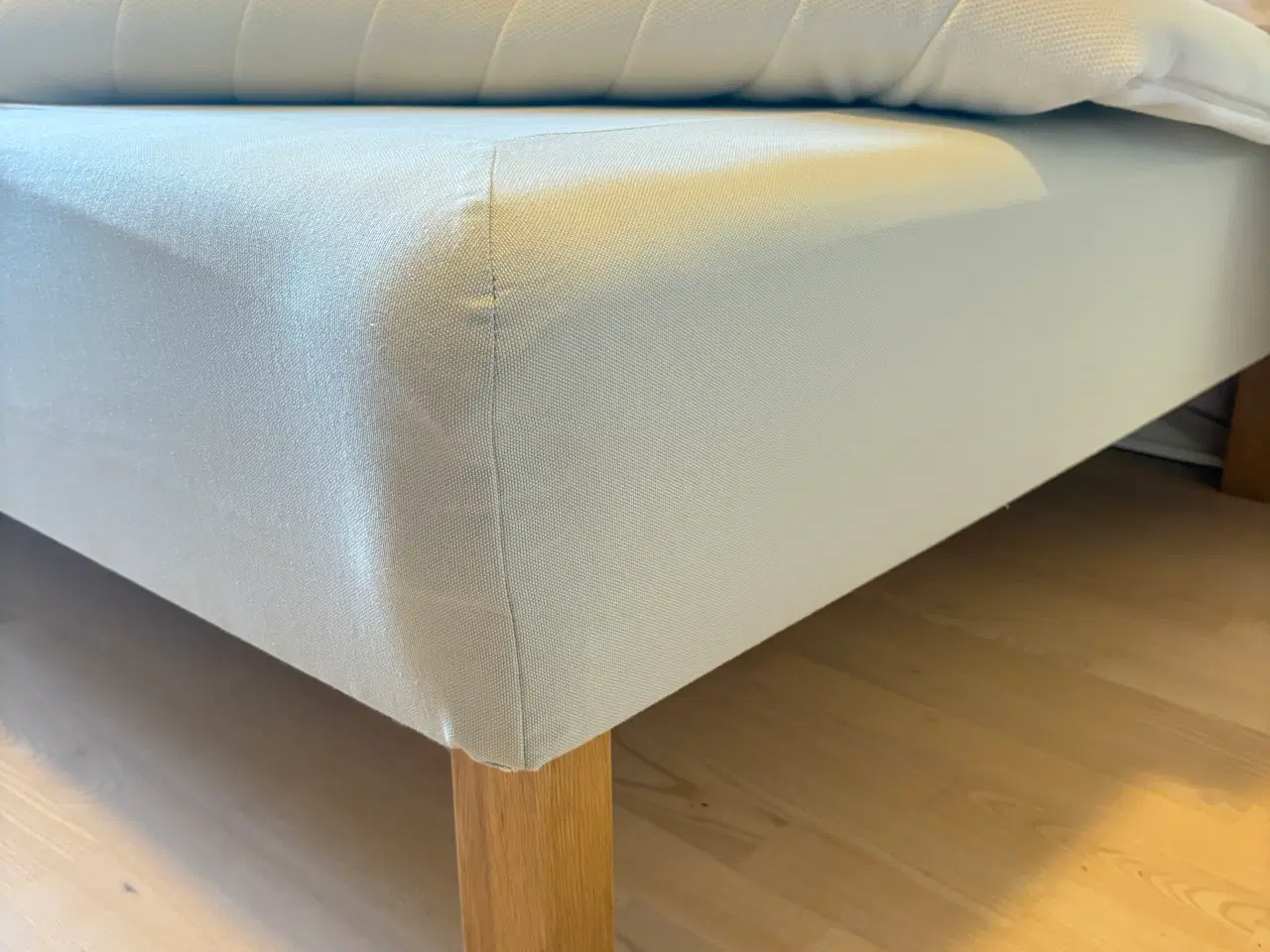 Billede 3 - IKEA SNARUM SENg+Wellpour topmadras+ kappelagn