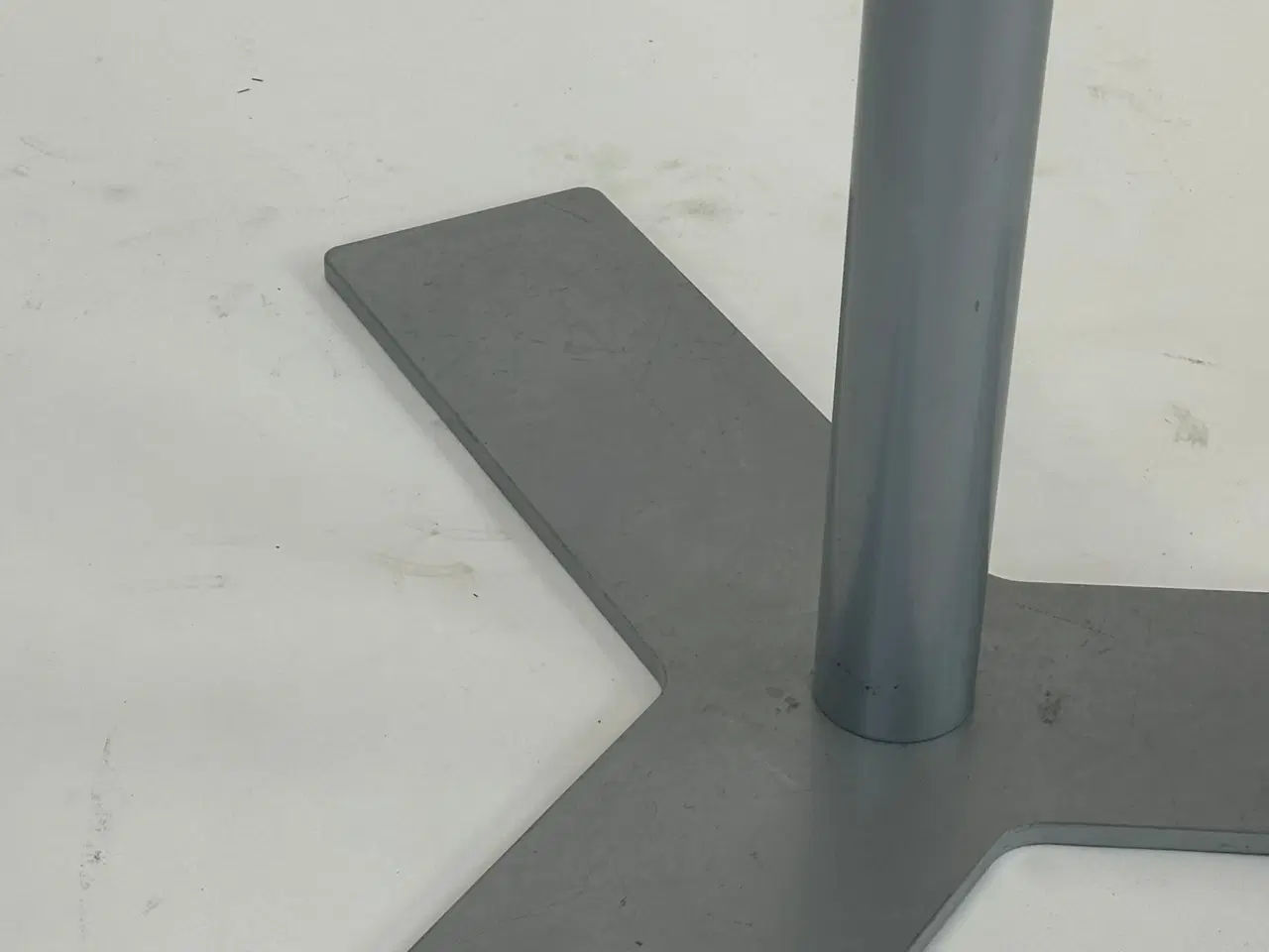 Billede 4 - Rundt bord “Silk” fra Dencon