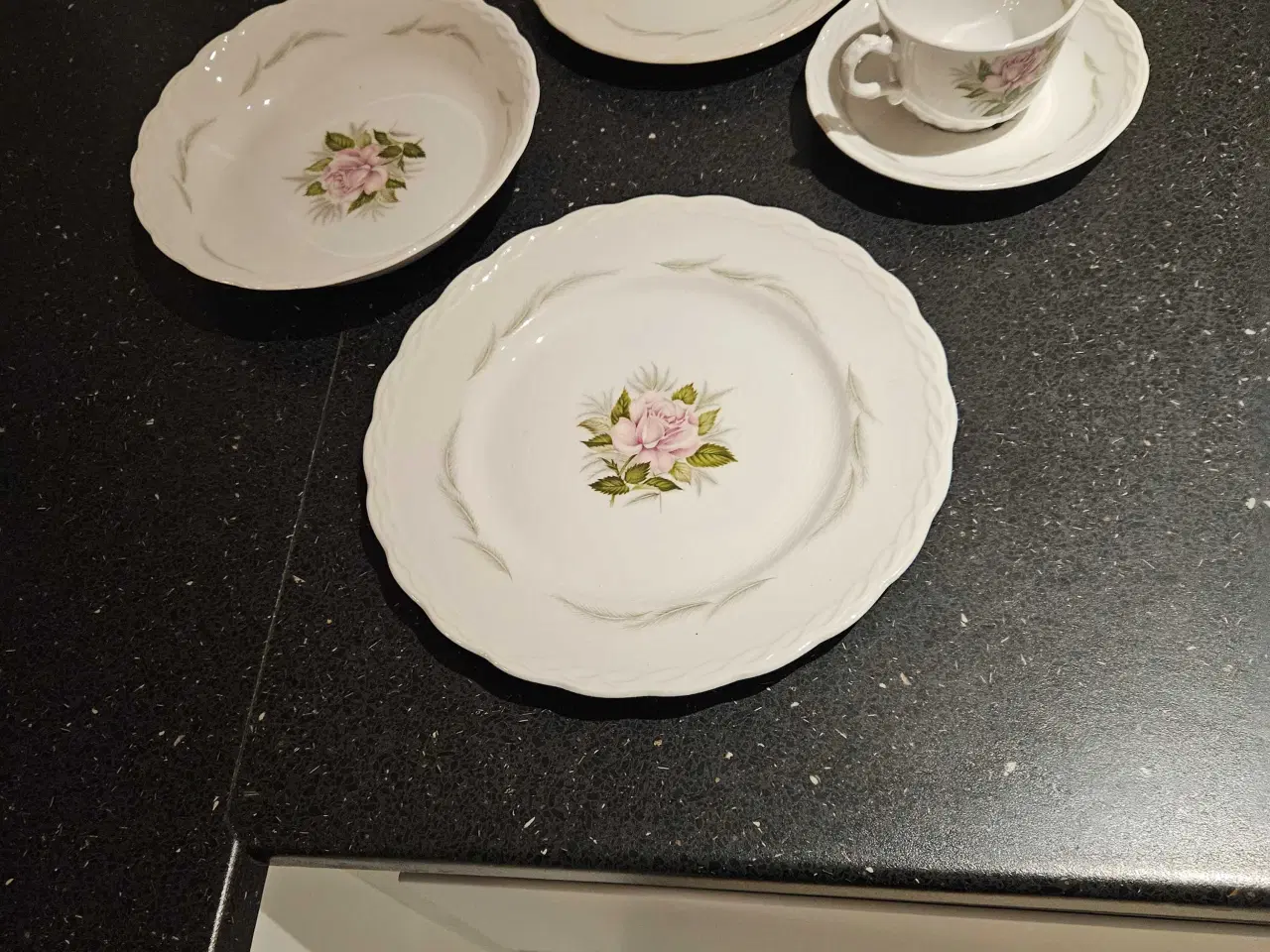 Billede 1 - Rose stel