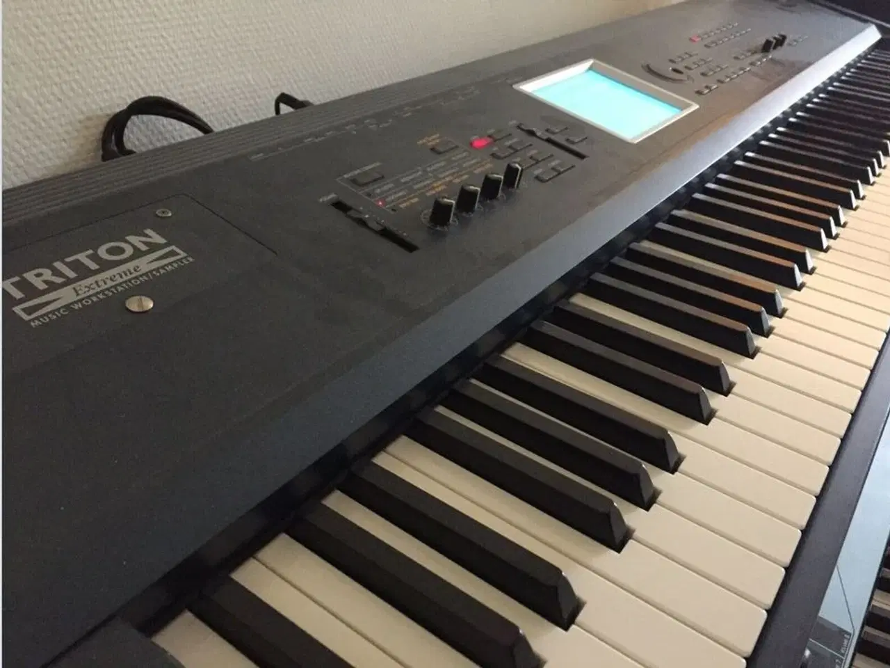 Billede 1 - KORG Triton Extreme 88