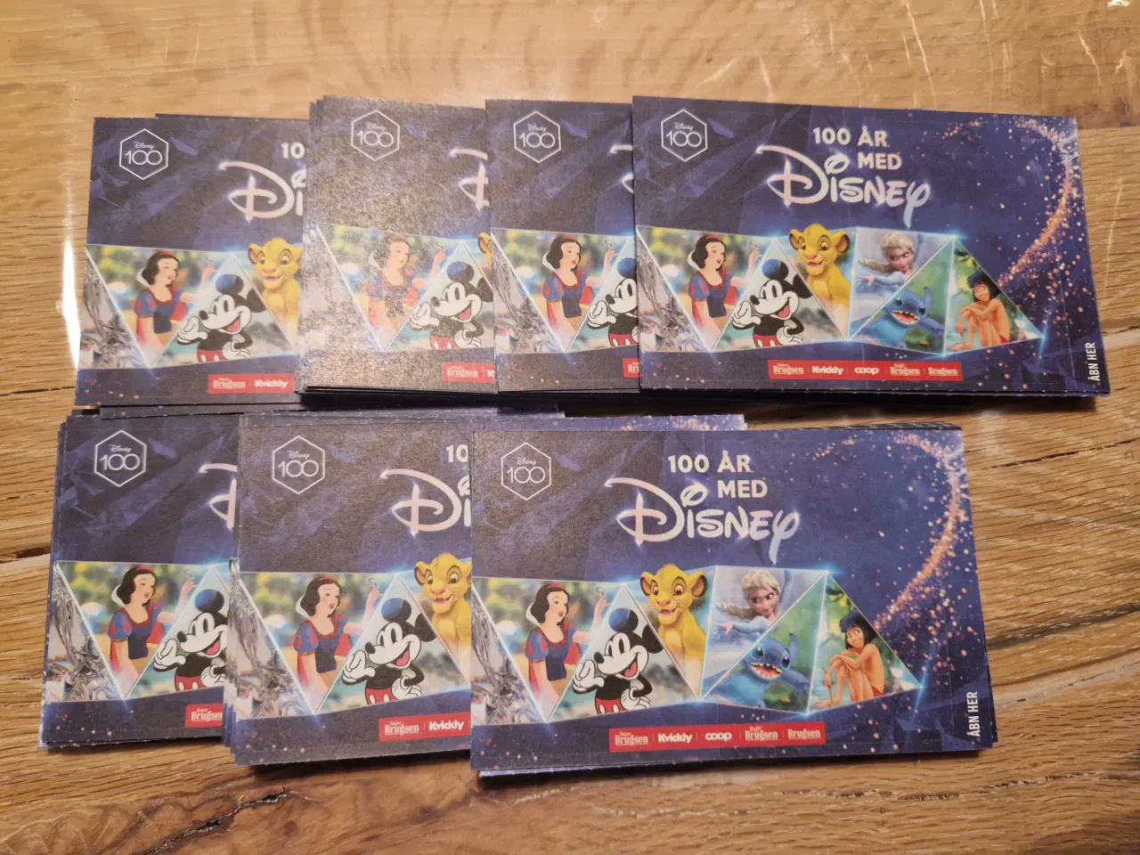 Billede 3 - 100 år med Disney bogen samt 70 uåbnet pakker saml