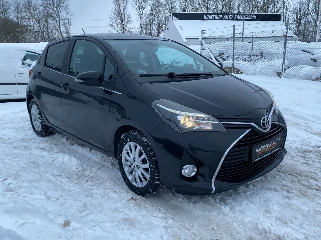 Billede 2 - Toyota Yaris 1,3 VVT-I Lounge Edition 100HK 5d 6g