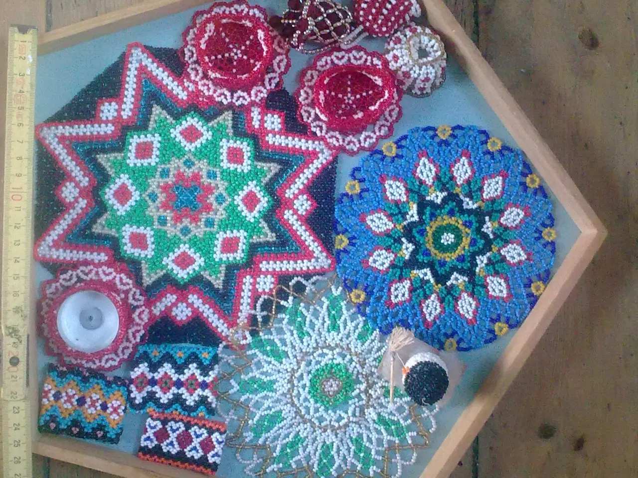 Billede 6 - Fødselsdag fest i rød og hvid * Perlesyet T fyrfad