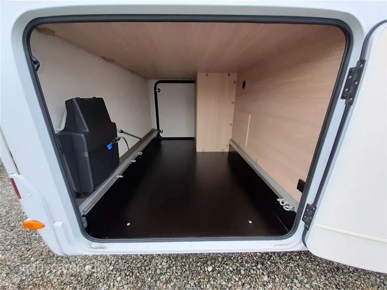 Billede 24 - 2020 - SunLight I 69 L Aut.   queensbed. automatgear. solceller. undervognsbehandlet.