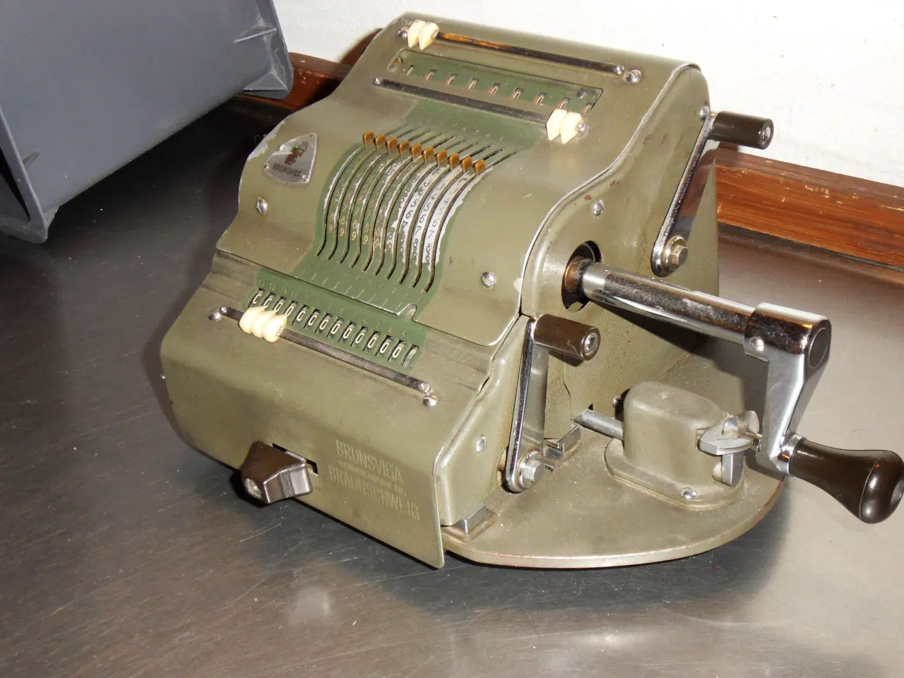 Billede 2 - ANTIKVITET: "SVINGER"  1950. Kalkulationsmaskine