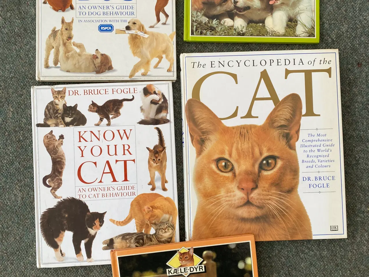 Billede 1 - Katte- og hunde bøger