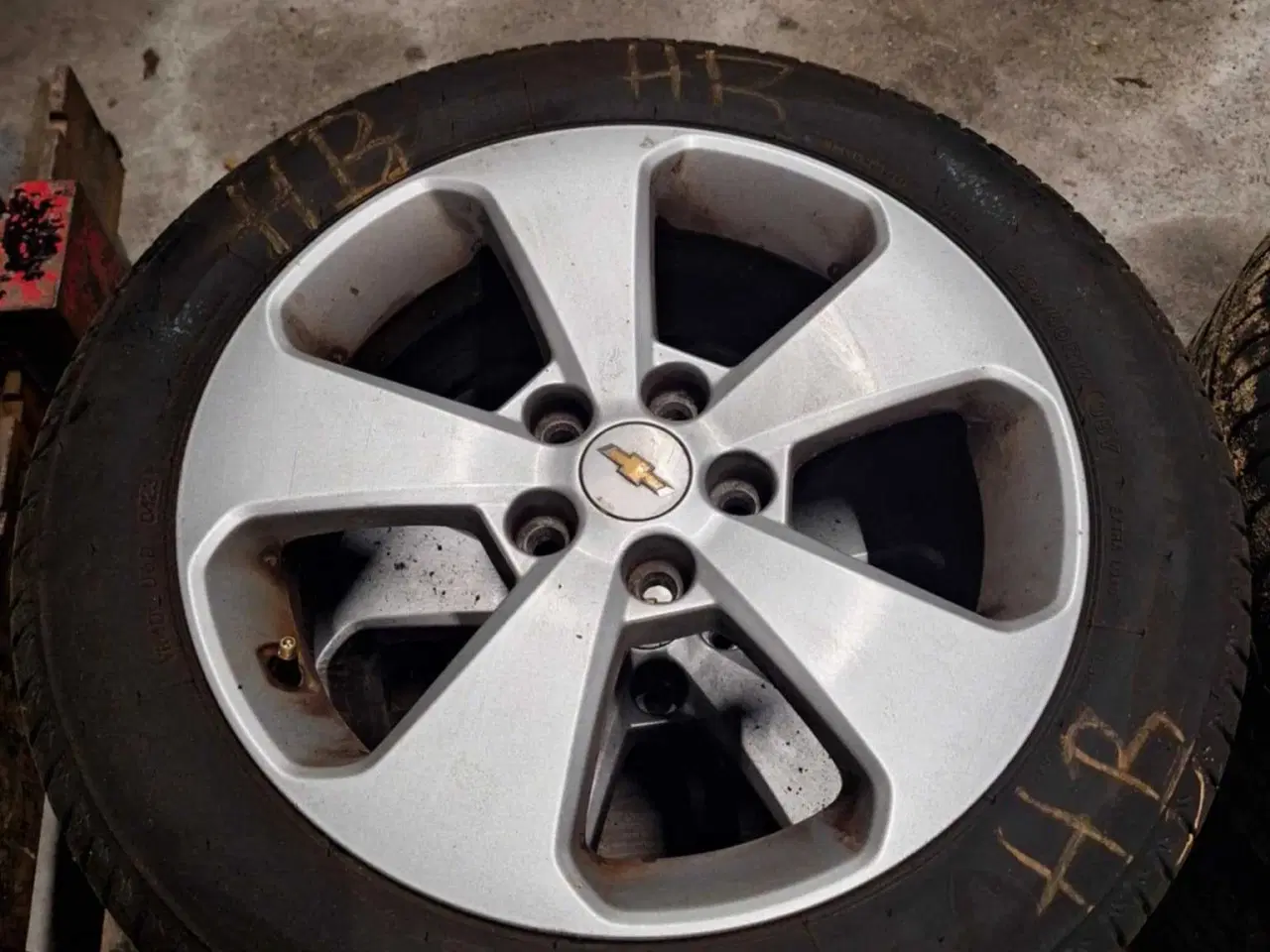 Billede 1 - Alufælge med sommerdæk