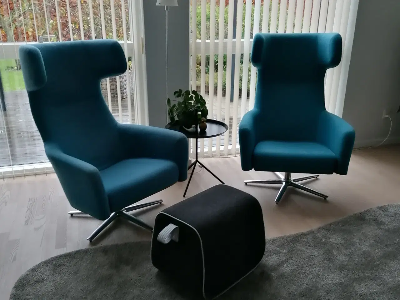 Billede 1 - Havana drejestol i blå filt stof