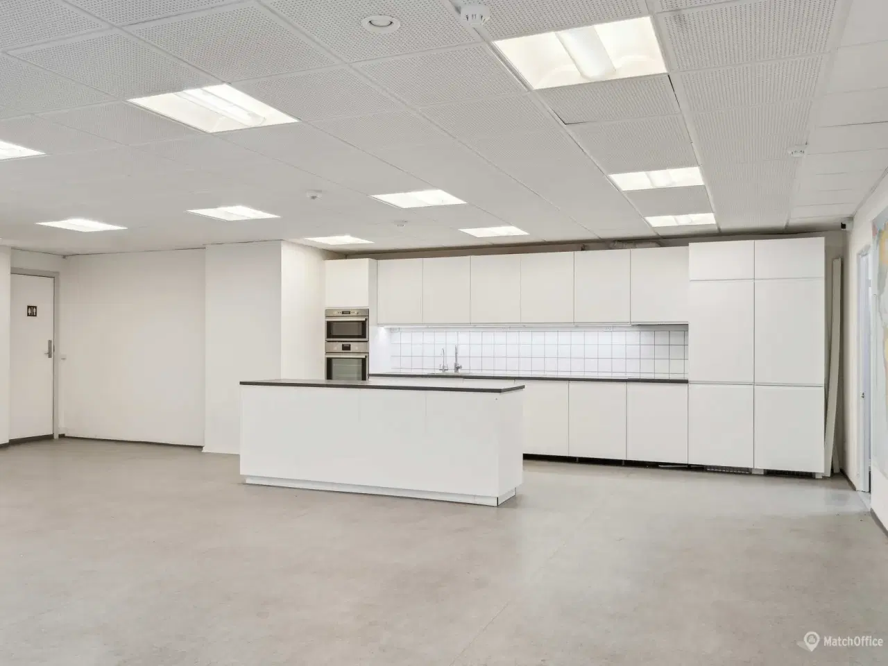 Billede 2 - 269m² oplagt til kontor med mulighed for showroom eller lager