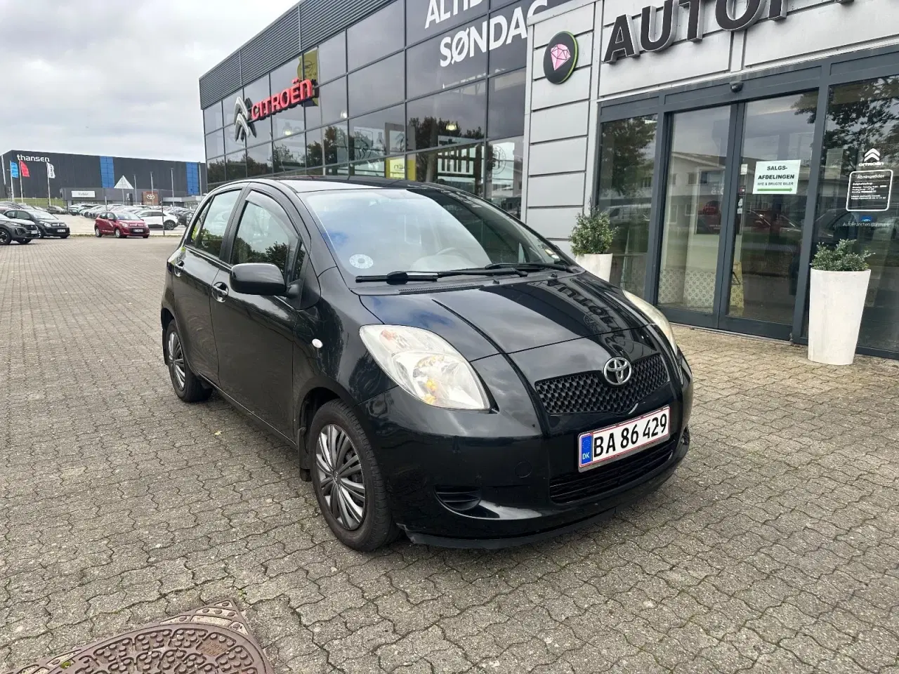 Billede 2 - Toyota Yaris 1,3 VVT-i Terra