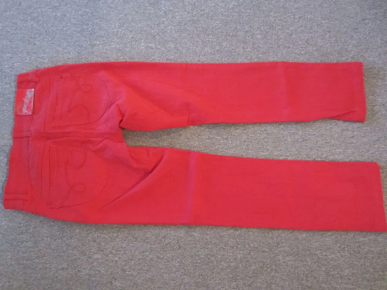 Billede 4 - Flotte røde bukser til pige str. 164