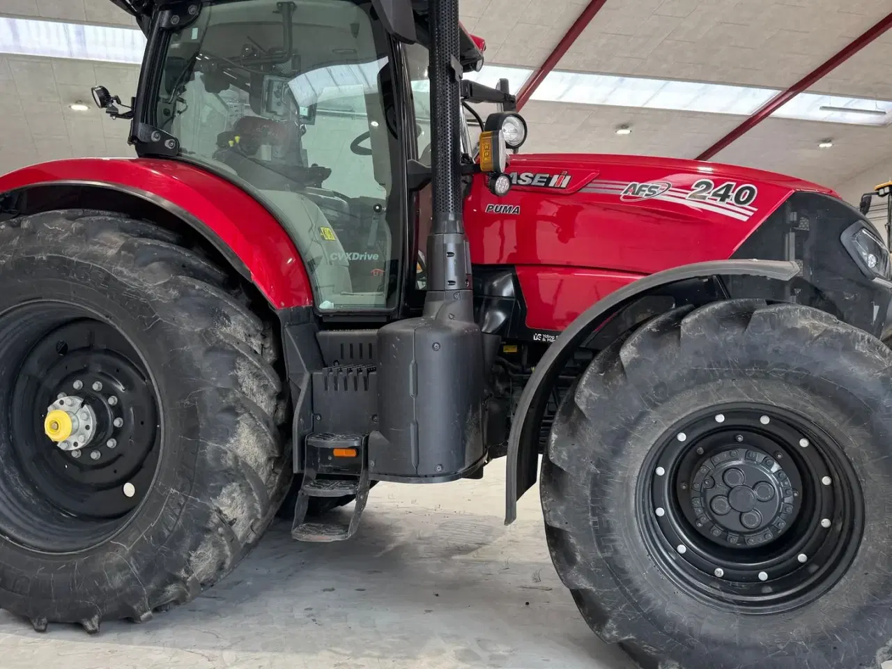 Billede 8 - Case IH PUMA 240 CVXDRIVE ALT I UDSTYR! KUN 800 TIMER OG MED TRIMBLE GPS!