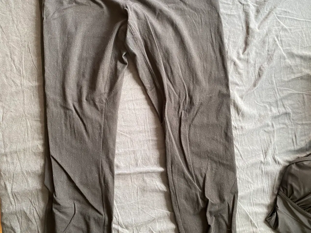 Billede 2 - To par leggings fra Zizzi 
