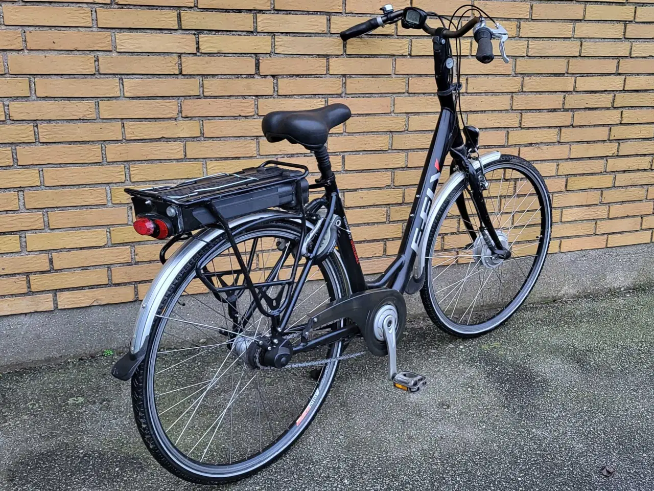 Billede 4 - Damecykel E-fly 