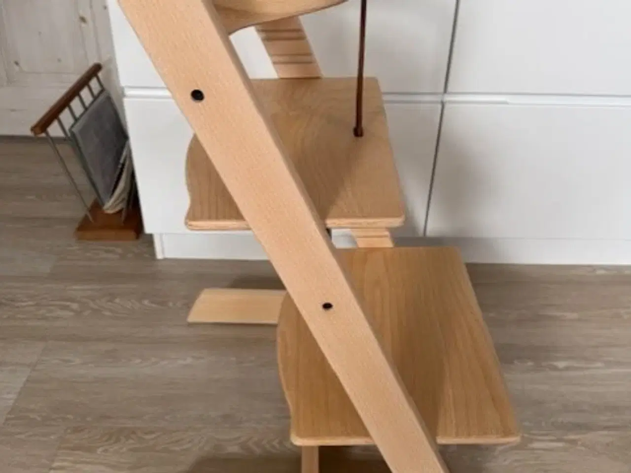 Billede 2 - Trip Trap Højstol i Massiv Bøg Lys Natur.