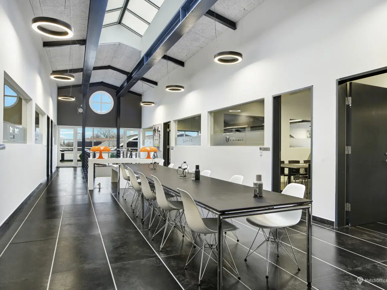 Billede 11 - Meget indbydende lager og kontor tæt på lufthavnen