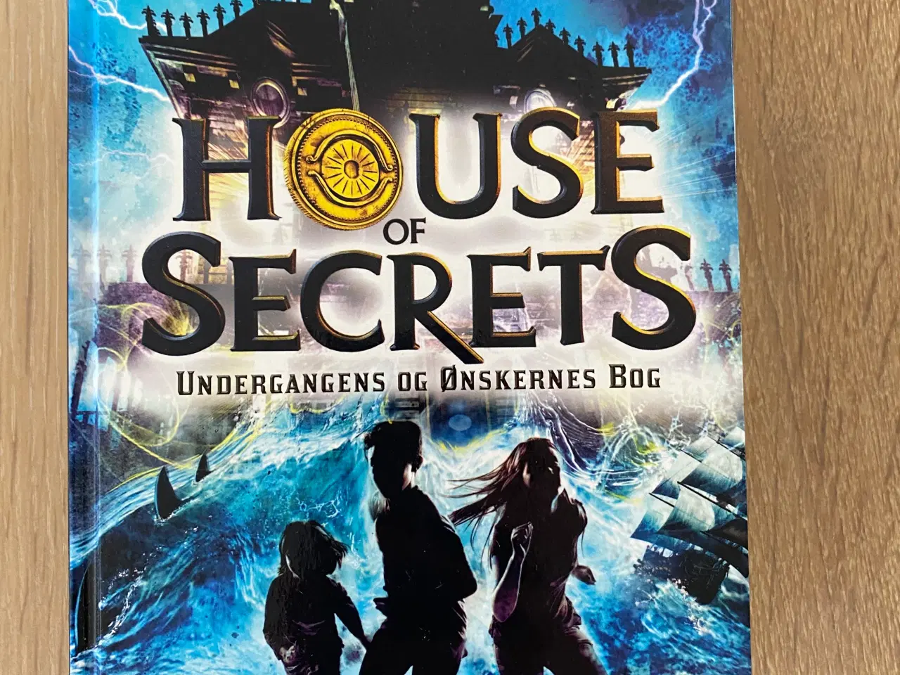 Billede 2 - House of secrets bind 1 og 2 af Chris Columbus 