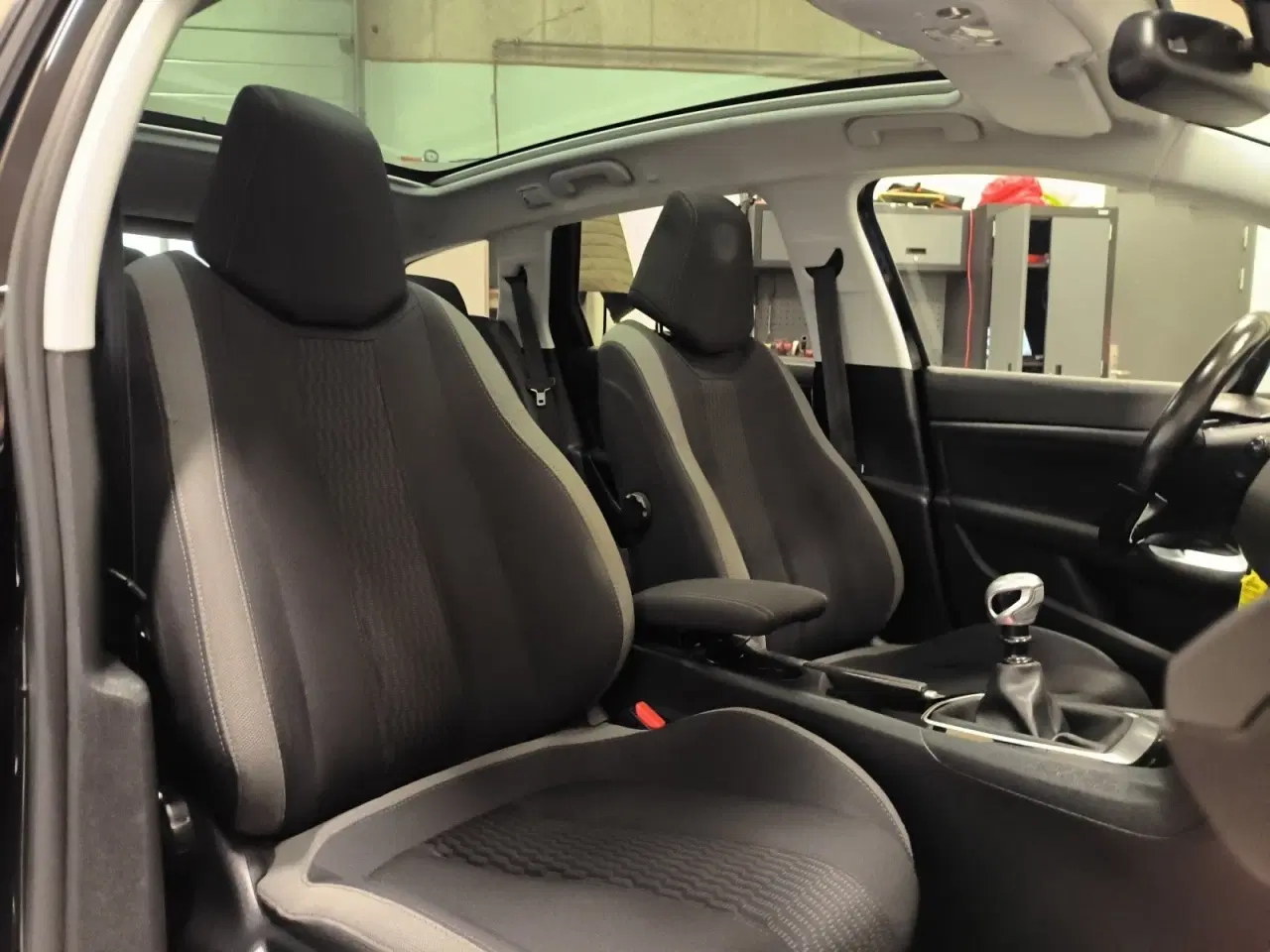 Billede 17 - Peugeot 308 1,6 BlueHDi 120 Style Sky SW