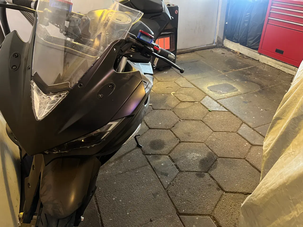 Billede 4 - Helt ny el mc! :)