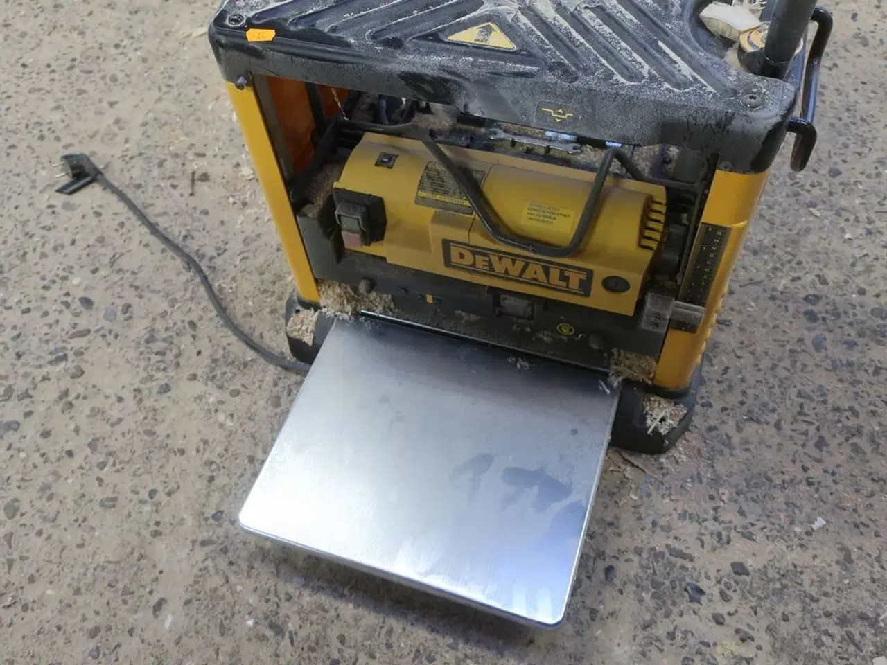 Billede 2 - Tykkelseshøvl DEWALT DW733 -QS