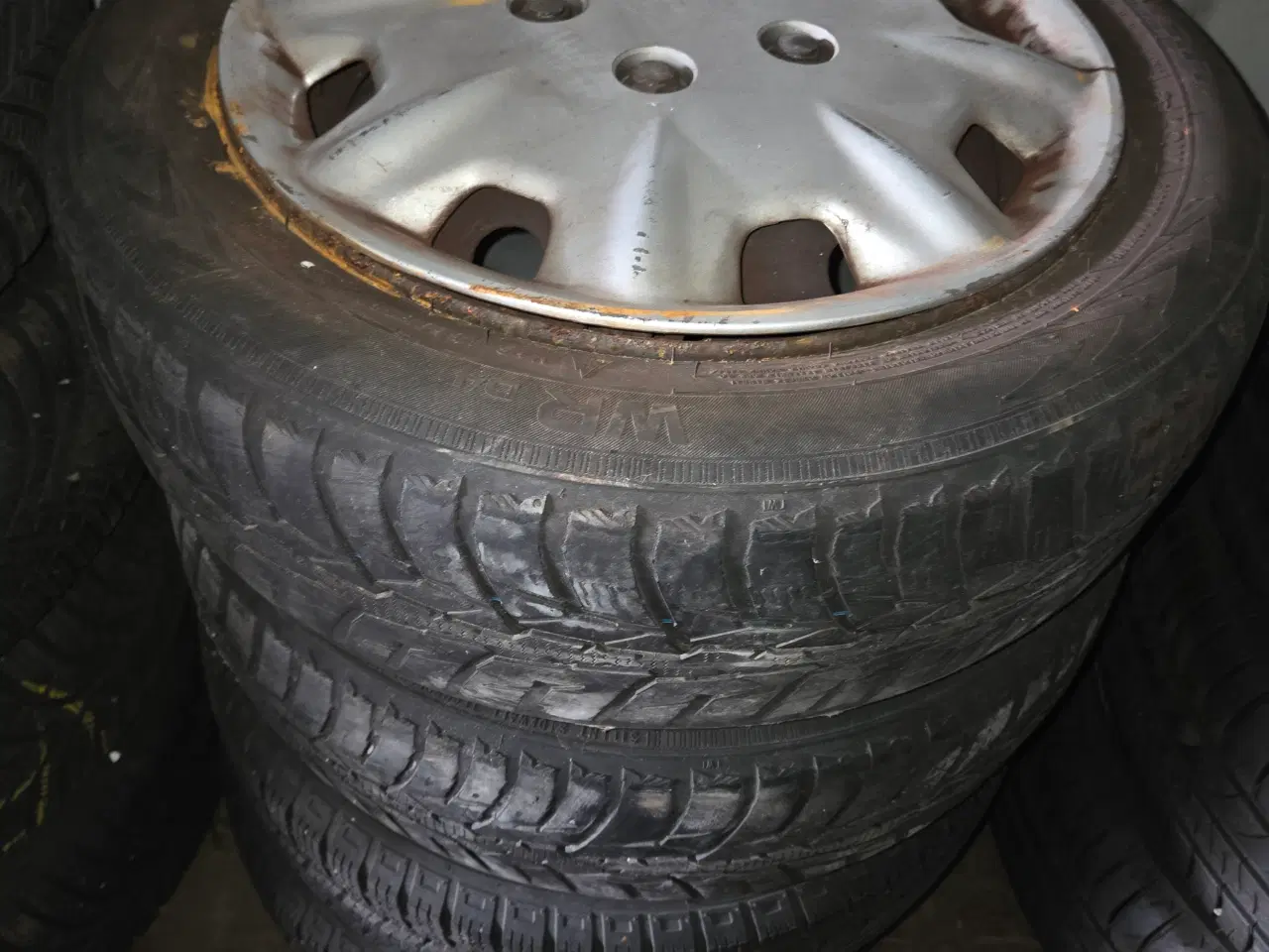 Billede 1 - fælge med dæk