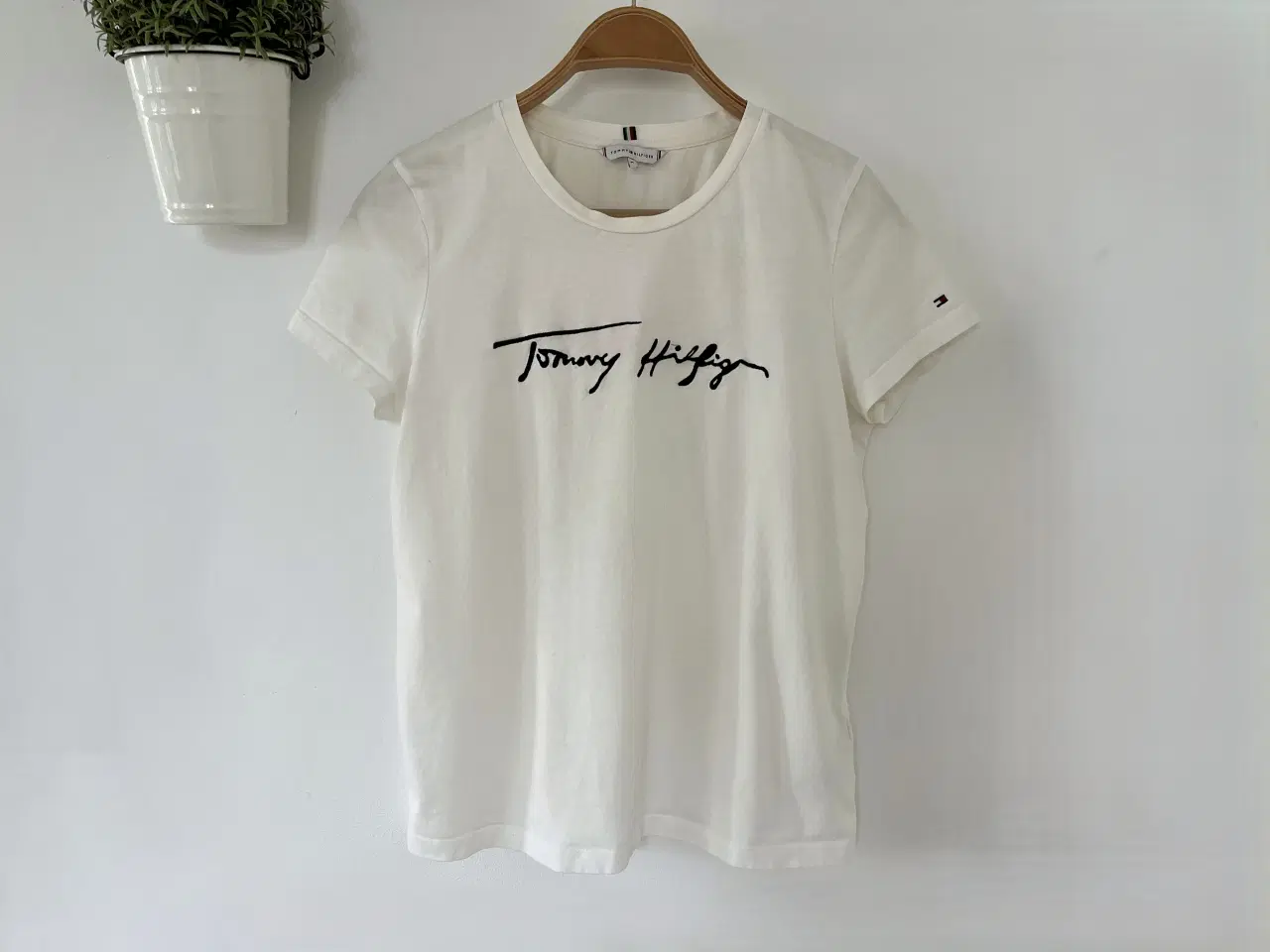 Billede 1 - T-shirt, Bluse, Tommy Hilfinger str. M