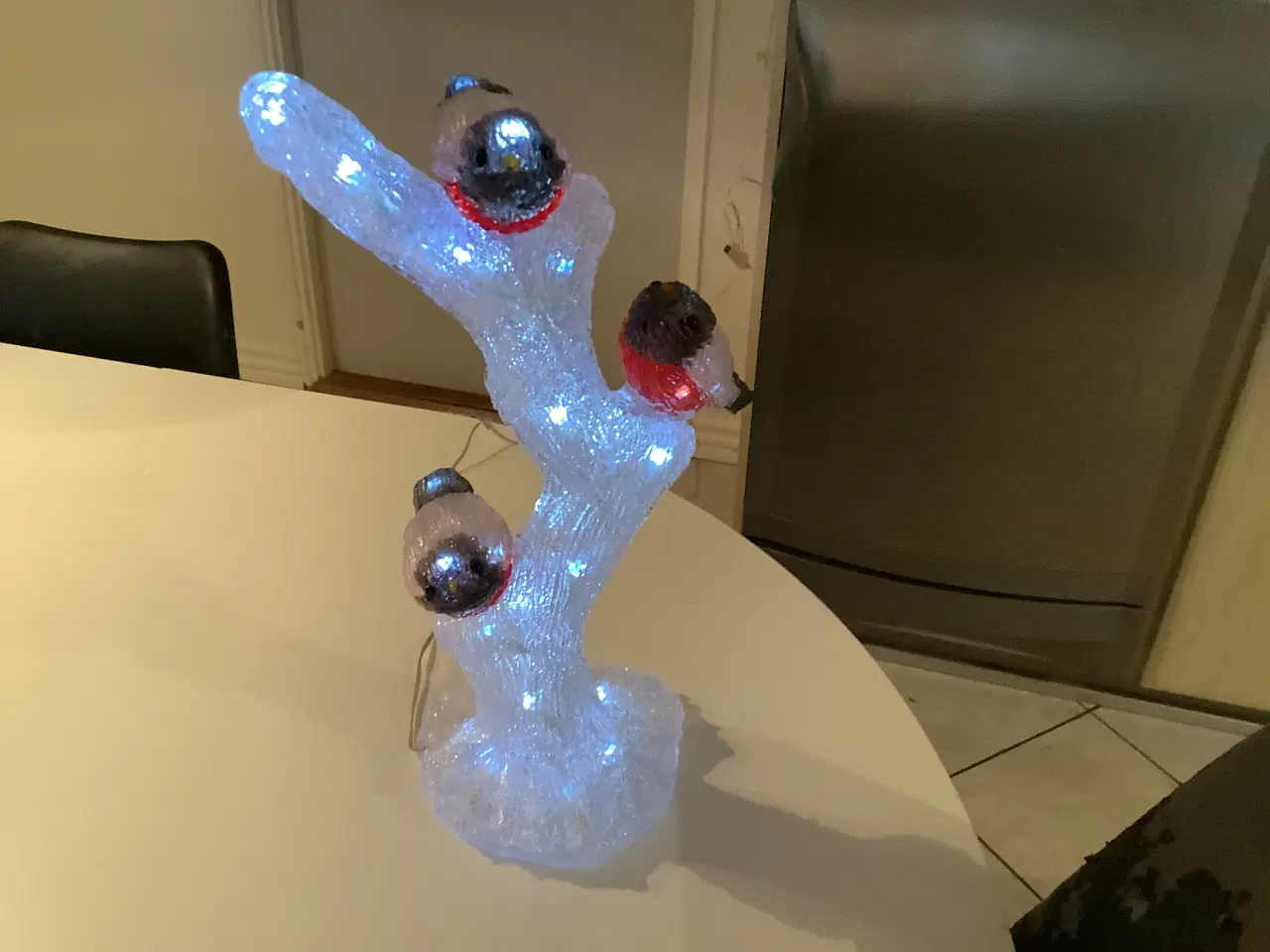 Billede 1 - Træ med fugle med lys