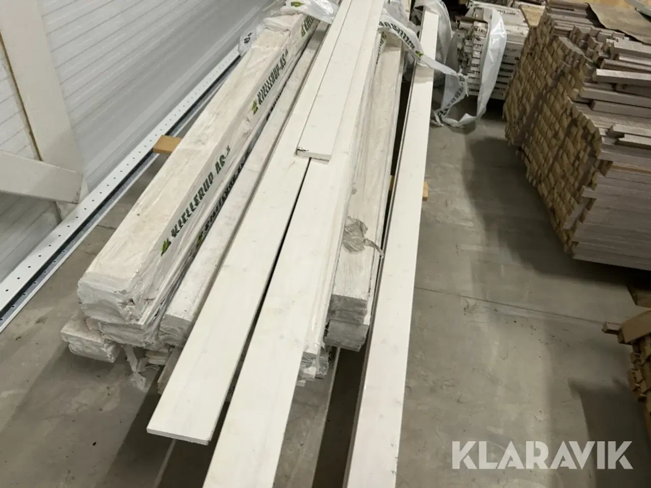 Billede 2 - Udhængsbrædder cirka 400 meter 78 styk