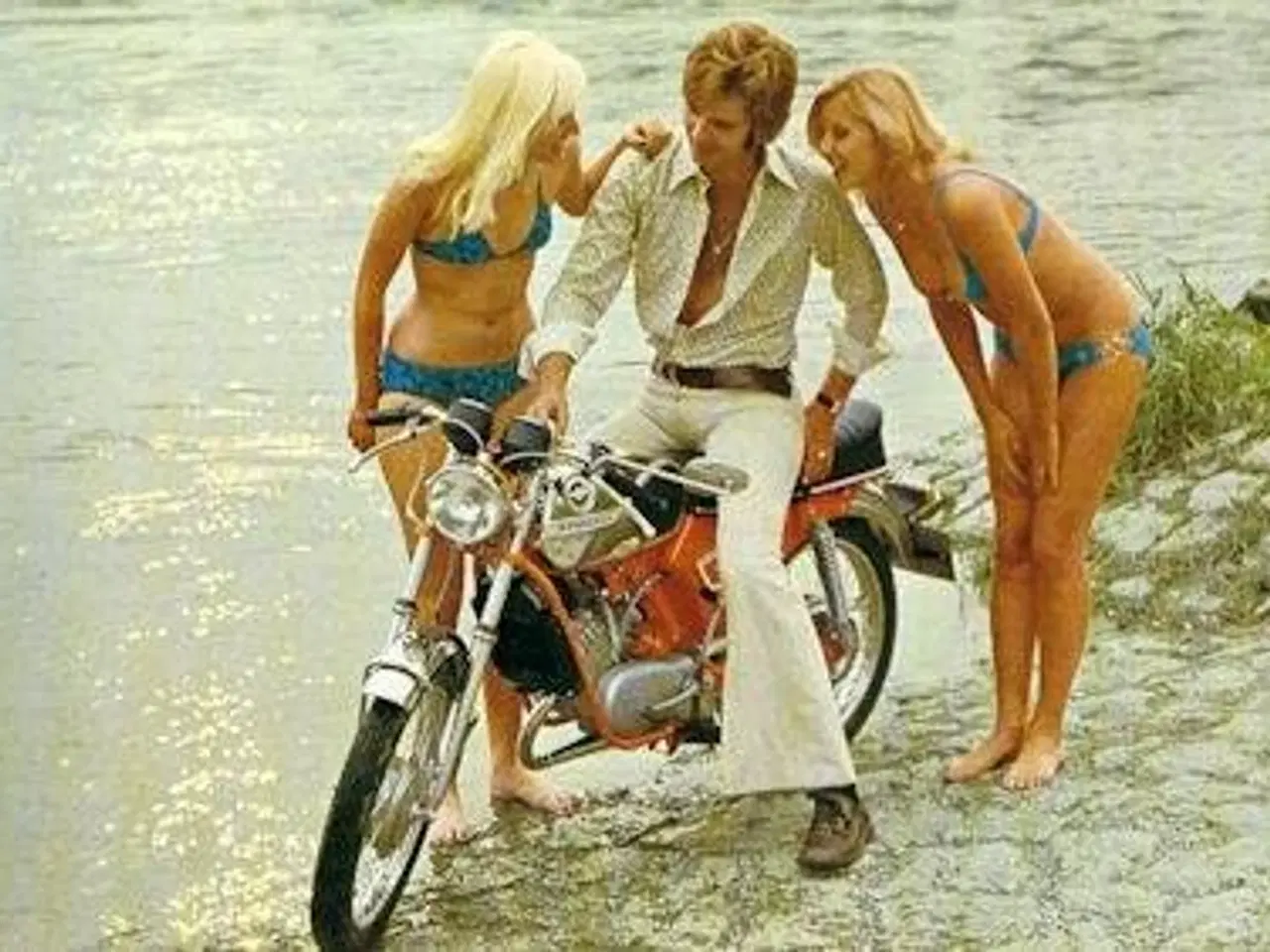 Billede 1 - NYTÅRS OPRYDNING. OPRYDNING ? GAMLE GRIMME KNALLER