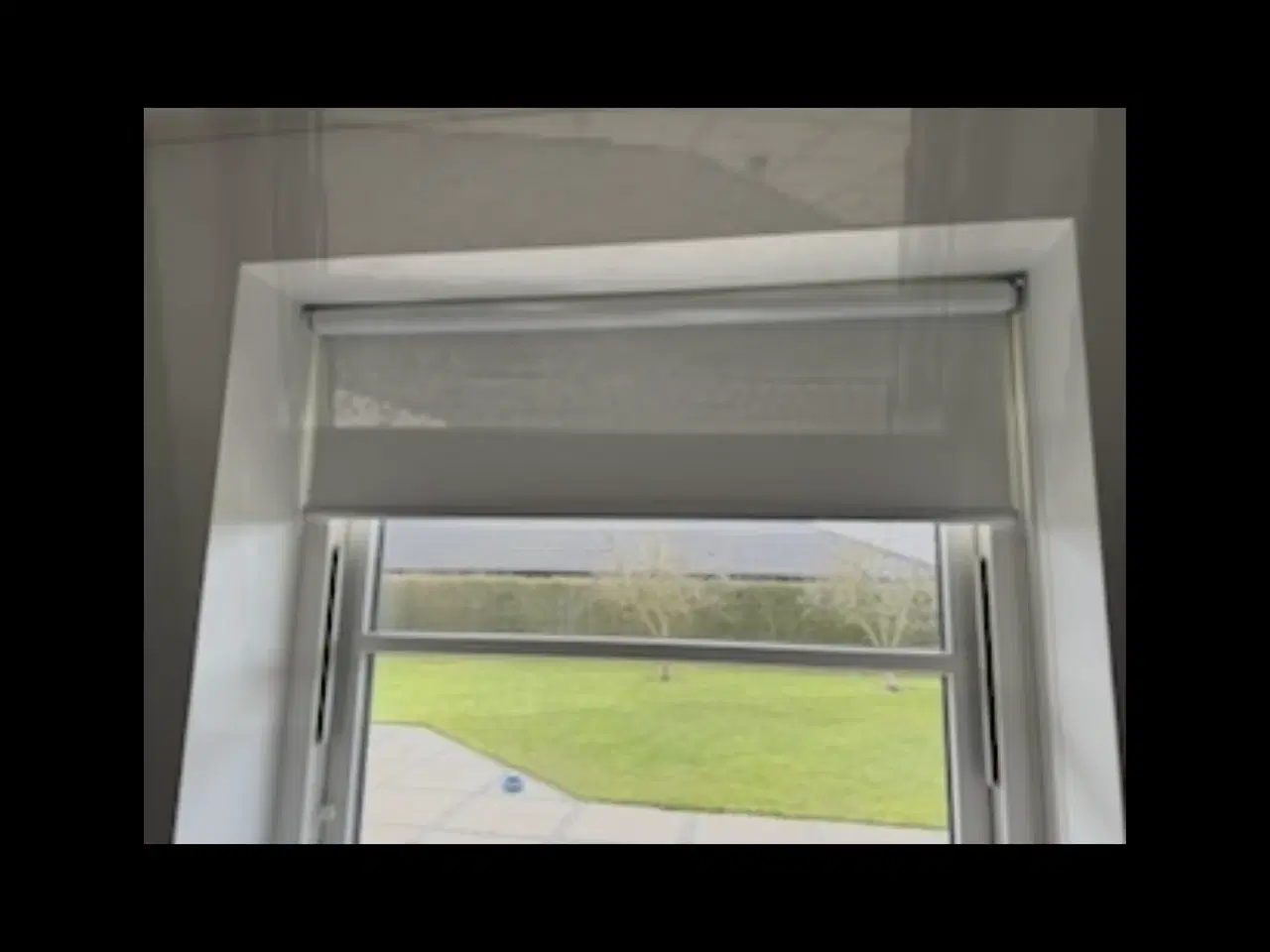 Billede 1 - Mørklægnings rullegardin 